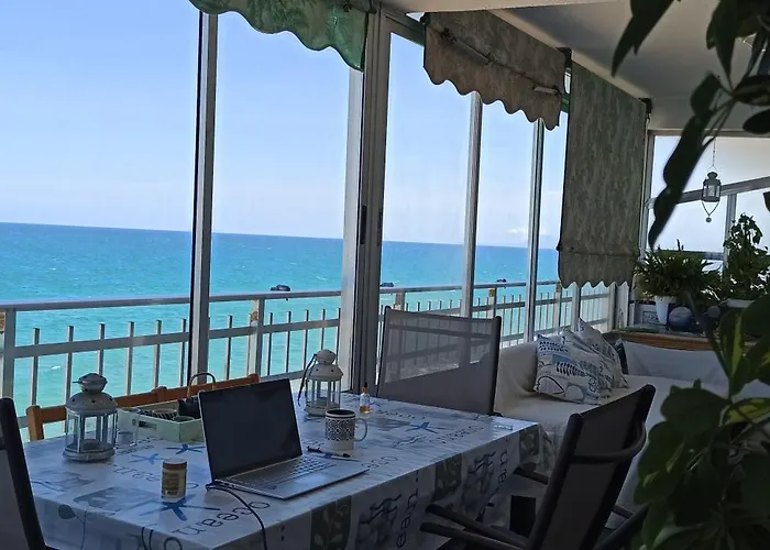 Blue Double Private At Front - En La Playa Piso Compartido * Valência