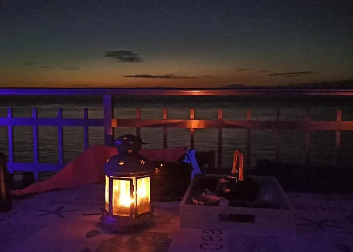 Quarto em Acomodações Particulares Blue Double Private At Front - En La Playa Piso Compartido *