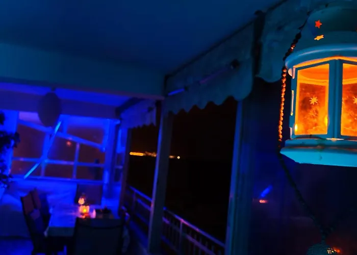 Quarto em Acomodações Particulares Blue Double Private At Front - En La Playa Piso Compartido